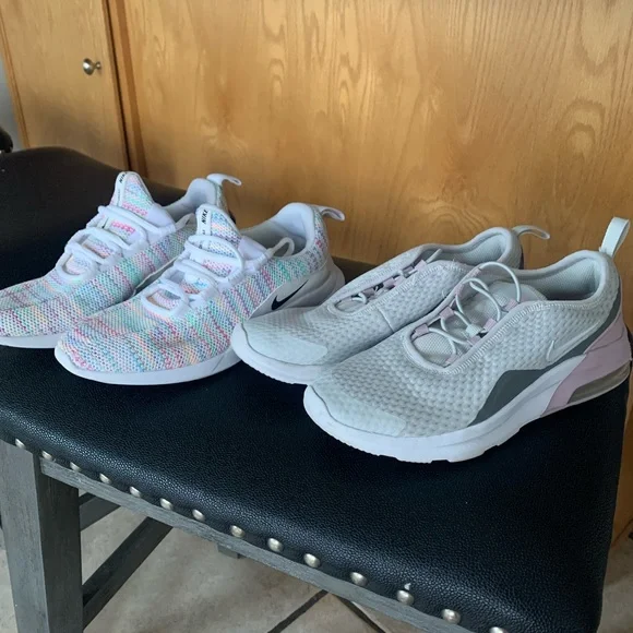 Girls Nikes - Picture 1 of 2